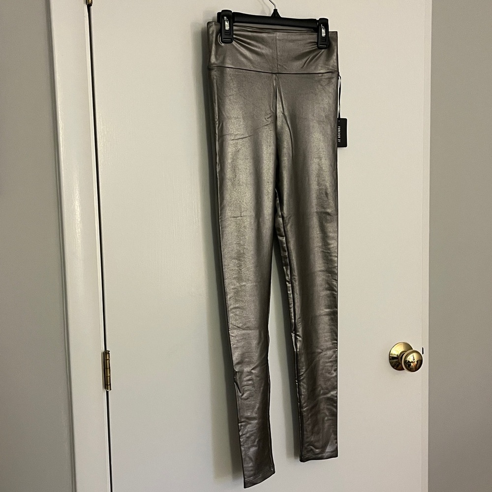 Forever 21 Metallic Pewter/Silver Leggings - Picture 2 of 3